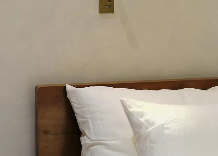Apartment The Kin House - In Art Poblacion Manila