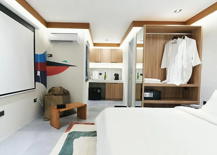 The Kin House - In Art Poblacion