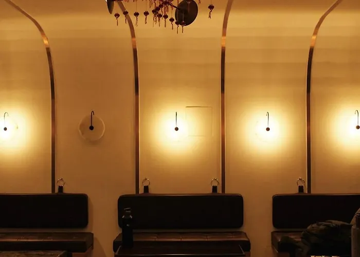 The Kin House - In Art Poblacion Apartment *