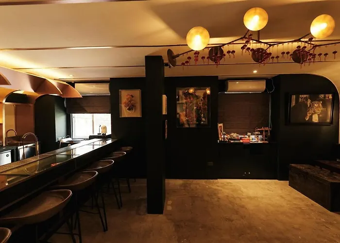 The Kin House - In Art Poblacion *