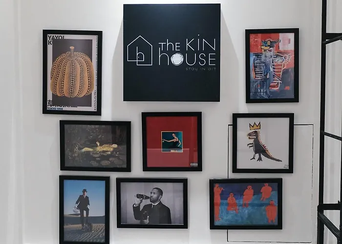 The Kin House - In Art Poblacion Apartment Manila